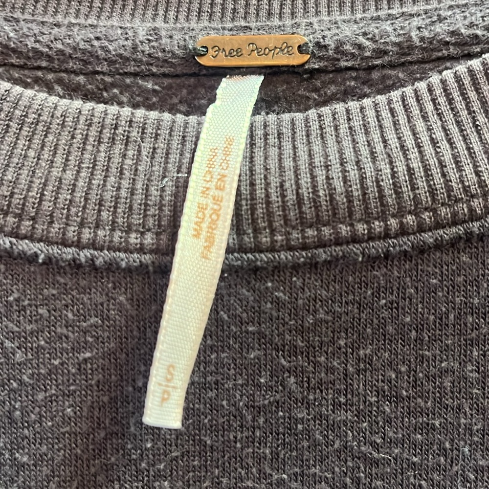 🖤Free People | She’s Just Cute Pullover Sweatshirt - Picture 5 of 7
